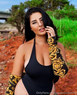 Queenie Gee