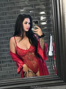 Queenie Gee