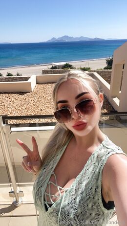 Big Tit Blonde